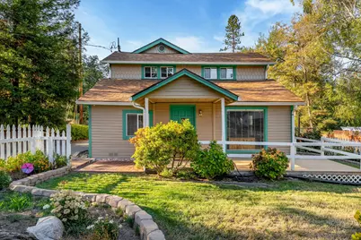 416 NW Pleasant View Drive, Grants Pass, OR 97526 - Photo 1