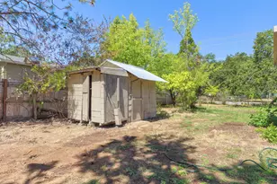 185 Red Mountain Dr, Grants Pass, OR 97526 - Photo 26