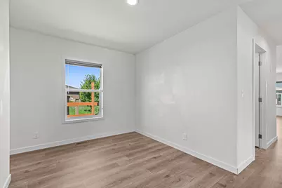 1182 E Justice Road, Central Point, OR 97502 - Photo 10