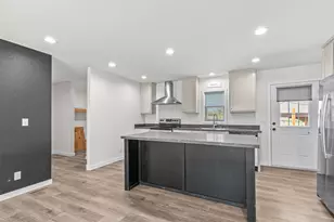 1182 E Justice Rd, Central Point, OR 97502 - Photo 6