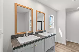 1182 E Justice Rd, Central Point, OR 97502 - Photo 8