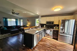 21072 NE High Desert Ln, Bend, OR 97701 - Photo 4