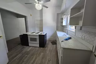 214 Stark St, Medford, OR 97504 - Photo 4