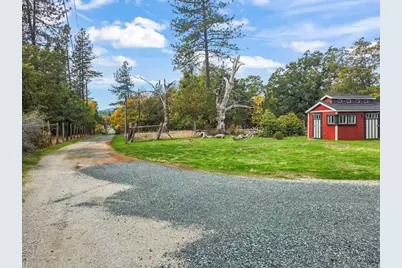 351 Oxyoke Road, Grants Pass, OR 97526 - Photo 22