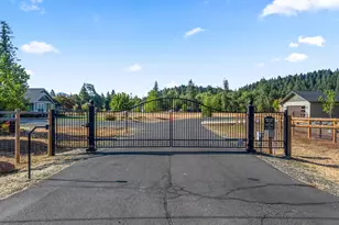 597 E Forks Cir, Cave Junction, OR 97523 - Photo 1