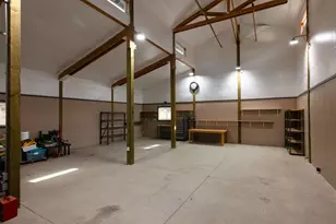 22310 Sweetgrass Dr, Bend, OR 97702 - Photo 18