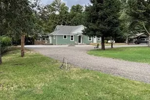 377 Pelton Ln, Gold Hill, OR 97525 - Photo 14