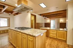 939 Beaver Creek Rd, Jacksonville, OR 97530 - Photo 10