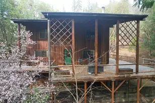 939 Beaver Creek Rd, Jacksonville, OR 97530 - Photo 2