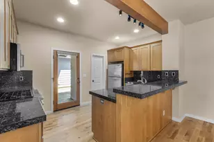 2612 NW Lemhi Pass Dr, Bend, OR 97703 - Photo 10