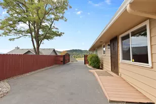 2243 Scoville Rd, Grants Pass, OR 97526 - Photo 34