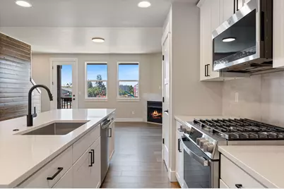 20528 NE Empire Avenue, Bend, OR 97701 - Photo 8