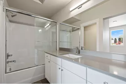 20528 NE Empire Avenue, Bend, OR 97701 - Photo 20