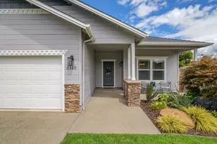 2140 Nick Way, Grants Pass, OR 97527 - Photo 2