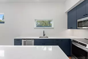 757 SW Pelton Pl, Bend, OR 97702 - Photo 6