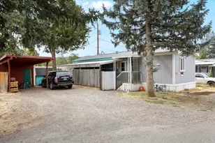11427 Blackwell Rd, Central Point, OR 97502 - Photo 12