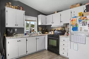 11427 Blackwell Rd, Central Point, OR 97502 - Photo 6