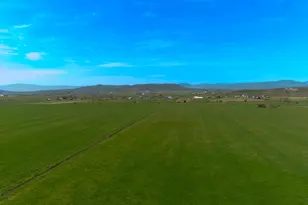 1881 Brophy Rd, Eagle Point, OR 97524 - Photo 16