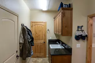 1881 Brophy Rd, Eagle Point, OR 97524 - Photo 52