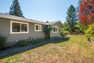 235 Larkin Rd, Grants Pass, OR 97527 - Photo 38