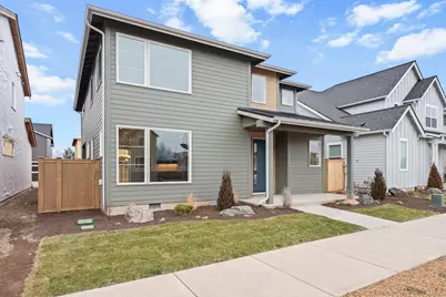 21162 NE Beall Drive #18, Bend, OR 97701 - Photo 2