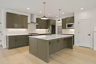 21162 NE Beall Dr, Bend, OR 97701 - Photo 8