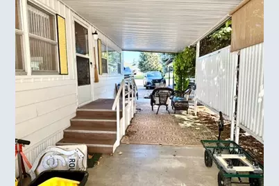 701 Westmont Drive, Grants Pass, OR 97526 - Photo 22