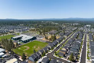 20559 SE Cameron Ave, Bend, OR 97702 - Photo 46