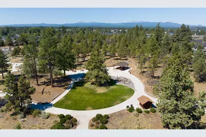 20559 SE Cameron Avenue, Bend, OR 97702 - Photo 36