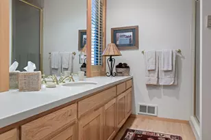 70440 Linnaea Borealis, Black Butte Ranch, OR 97759 - Photo 20