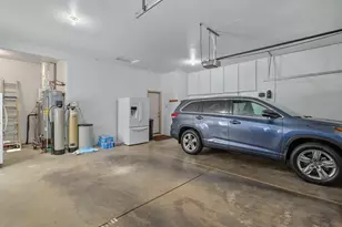 341 Sugar Pine Dr, Merlin, OR 97532 - Photo 32