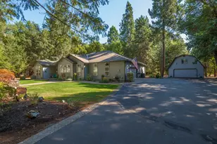 341 Sugar Pine Dr, Merlin, OR 97532 - Photo 2