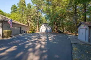 341 Sugar Pine Dr, Merlin, OR 97532 - Photo 48