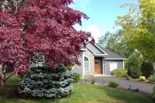 115 Duane Ct, Myrtle Creek, OR 97457 - Photo 2