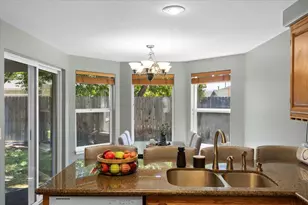 2530 Seneca St, Medford, OR 97501 - Photo 8