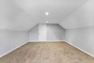 221 SW Rainbow Ave, Dallas, OR 97338 - Photo 28