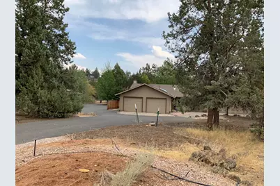2420 NW Helmholtz Way, Redmond, OR 97756 - Photo 2