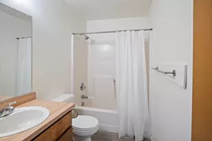 419 NE Silverwood Pl, Grants Pass, OR 97526 - Photo 12