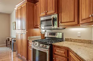 203 Bellerive Dr, Eagle Point, OR 97524 - Photo 6