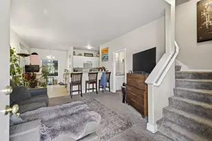 1419 NE Lucinda Ct, Bend, OR 97701 - Photo 6