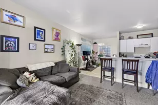 1419 NE Lucinda Ct, Bend, OR 97701 - Photo 8