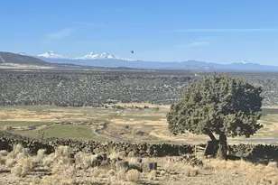 6233 SE Scenic Dr, Prineville, OR 97754 - Photo 2