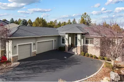 825 Victoria Falls Drive, Redmond, OR 97756 - Photo 2