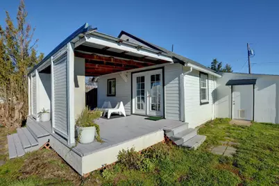 6915 Kershaw Road, Medford, OR 97502 - Photo 2