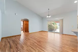 1946 NW Crown St, Grants Pass, OR 97526 - Photo 14