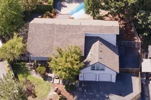 1946 NW Crown St, Grants Pass, OR 97526 - Photo 48