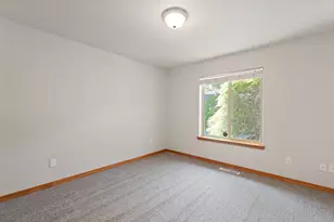 1946 NW Crown St, Grants Pass, OR 97526 - Photo 22