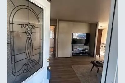 10518 Kincheloe Avenue, Klamath Falls, OR 97603 - Photo 2