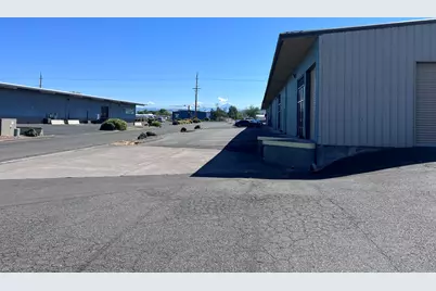 6435 Crater Lake Highway, Central Point, OR 97502 - Photo 10