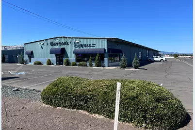6435 Crater Lake Highway, Central Point, OR 97502 - Photo 6